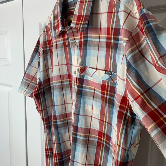 Eddie Bauer Men’s Red Multi-Colored 100% Cotton Checked Short Sleeve Shirt - Picture 4 of 10